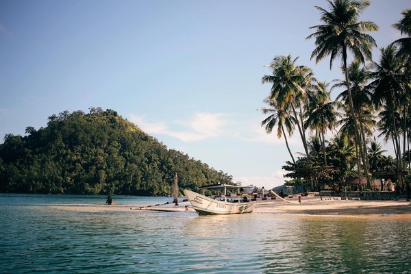 Comment organiser une excursion en montgolfière au-dessus des temples de Bagan en Birmanie à moindre coût?